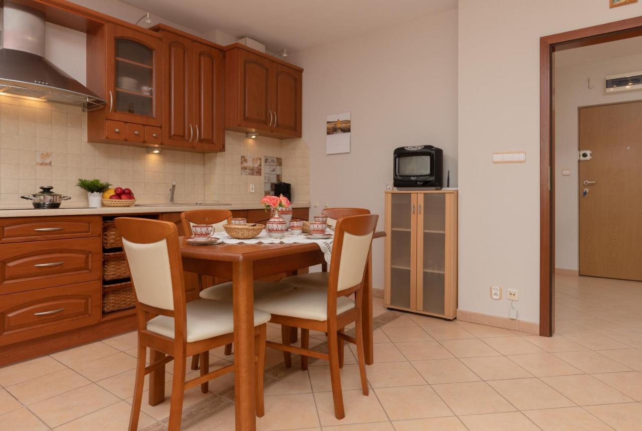 Pejzazowa Apartment Metro Wilanowska Mokotow By Noclegi Renters Warschau Exterior foto