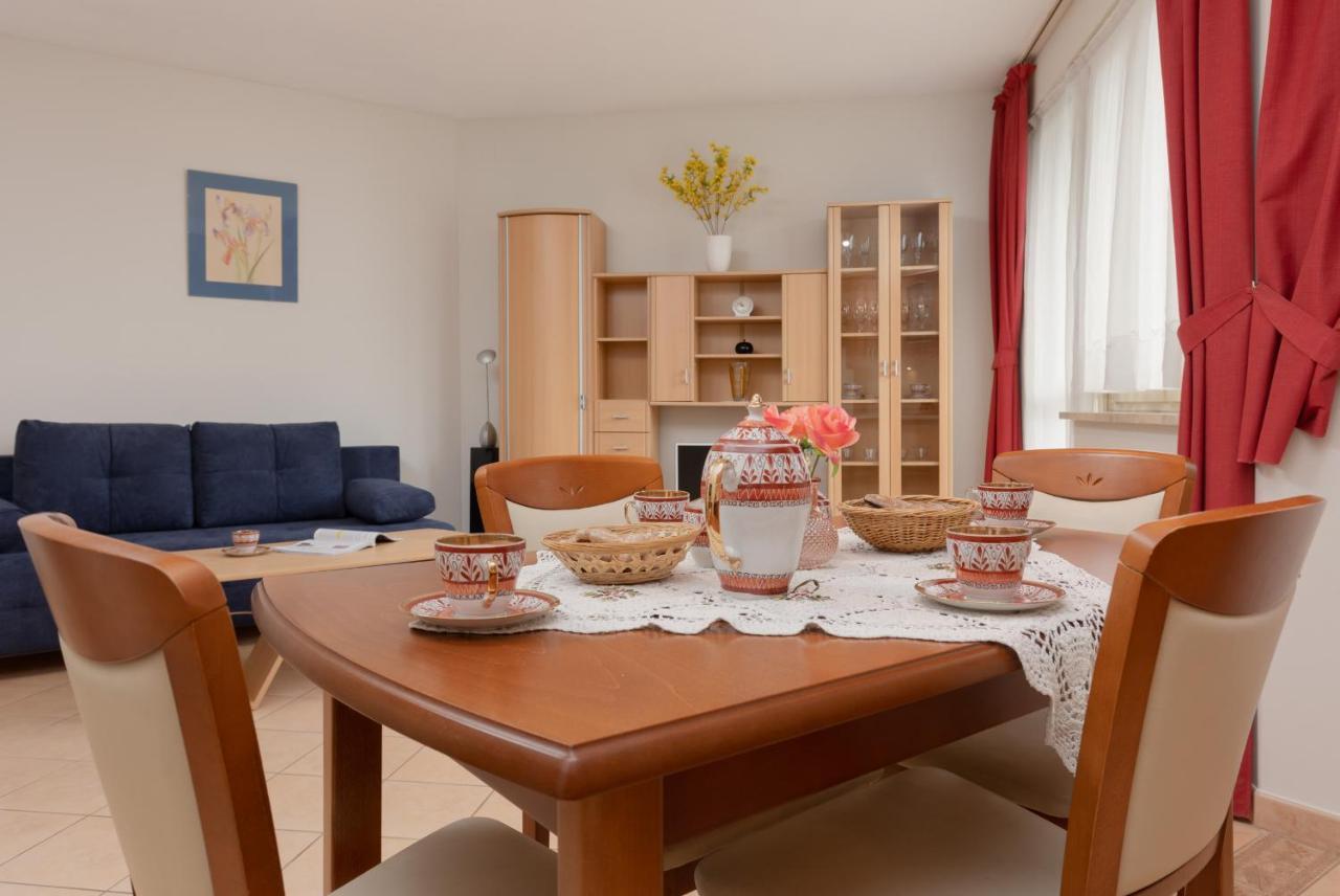Pejzazowa Apartment Metro Wilanowska Mokotow By Noclegi Renters Warschau Exterior foto